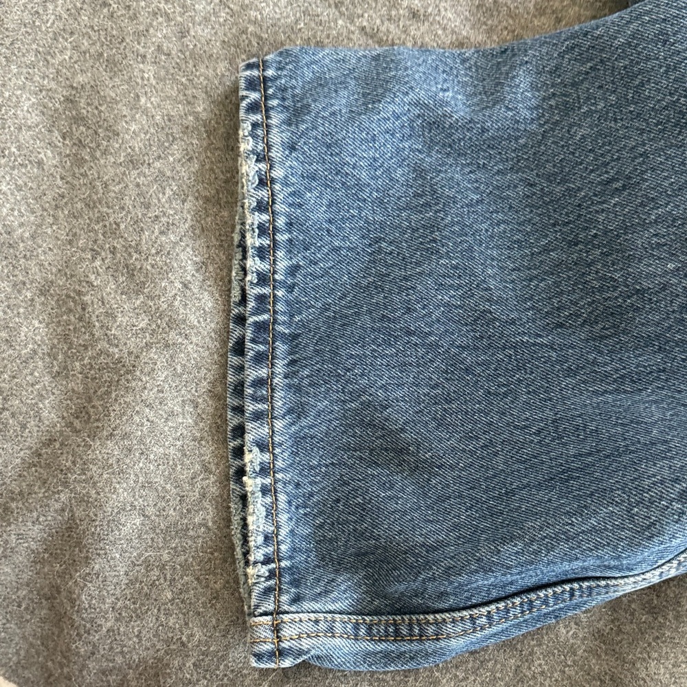 Levi's Premium Classic Blue Jeans - Picture 10 of 11